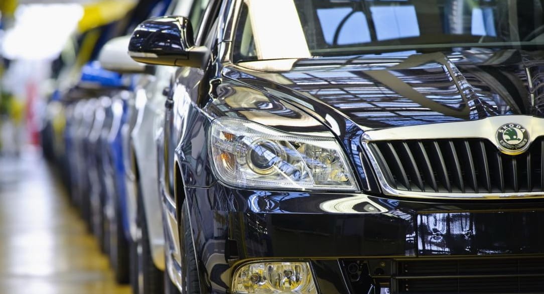 Українці купили втричі більше імпортних авто