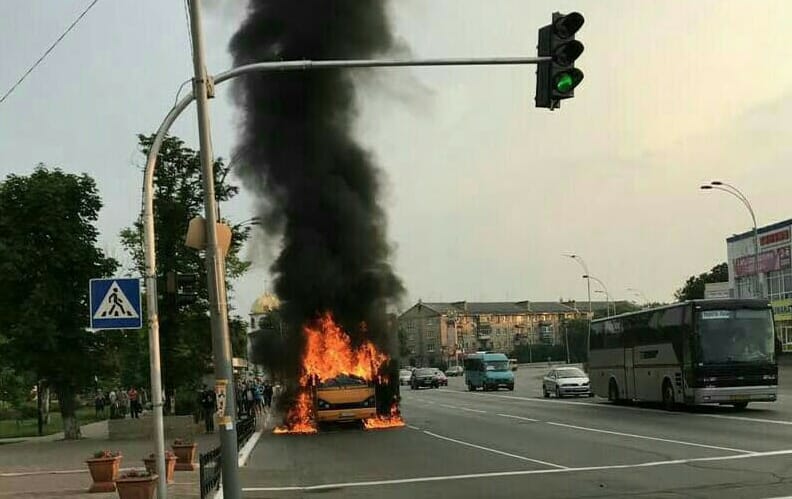 У Броварах стався вибух у маршрутці