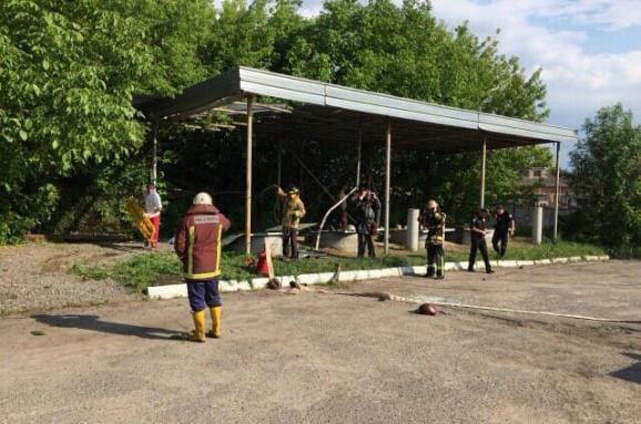 На Київщині вибухнула АЗС, є жертви