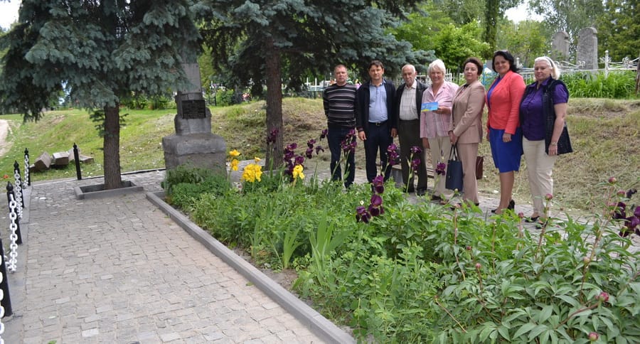 Меценати впорядкували братську могилу «Бабин Яр Переяслава»