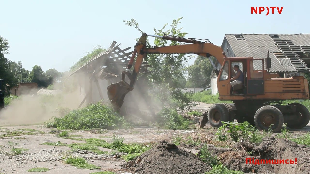 Зносять військову частину в Переяславі силами міської ради! (відео)