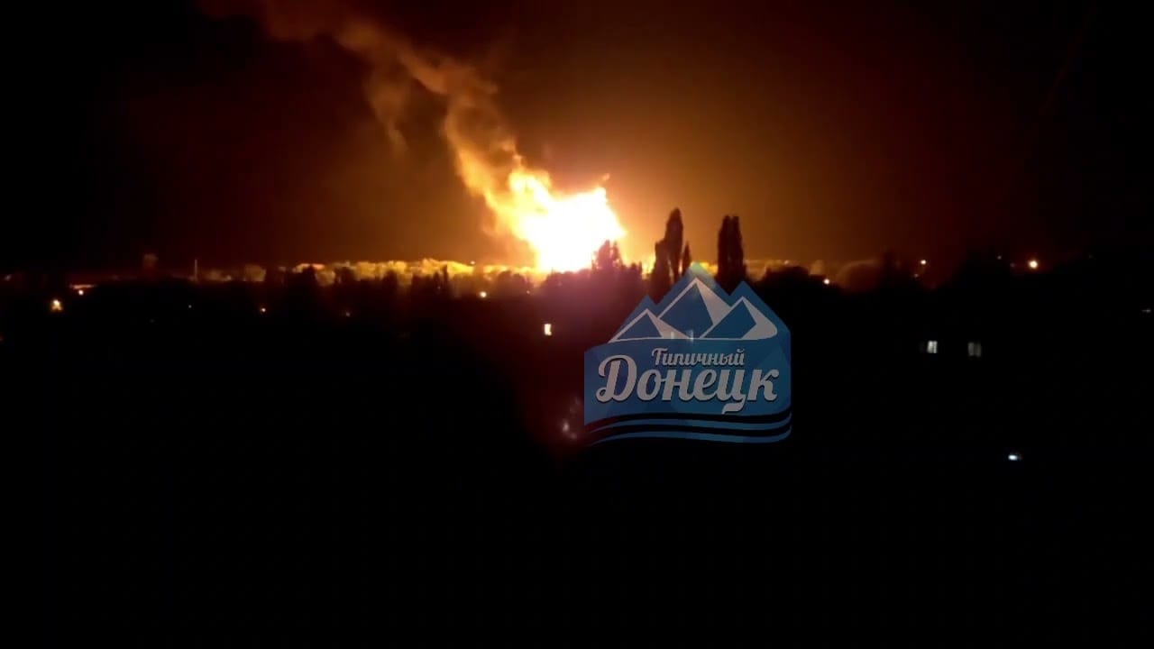 У Донецьку сьогодні ЗСУ спалили черговий рашиський склад