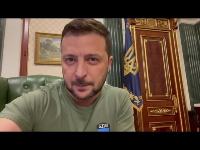 Зеленський відповів хакерам, які сьогодні запустили фейк, що він нібито перебуває в реанімації